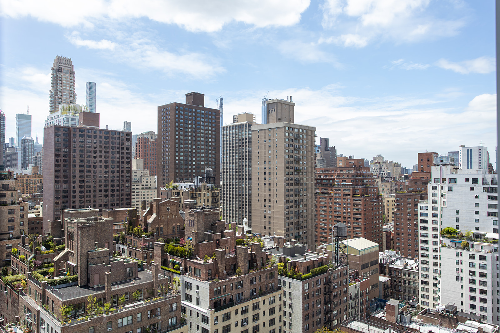 255 East 74th Street, Unit 21AB Manhattan, NY 10021 - Photo 22 of 37 a view of city with tall buildings