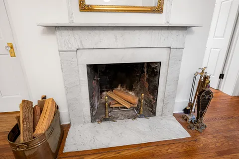 Contact Agent | 16 West Read Street, Baltimore, MD 21201