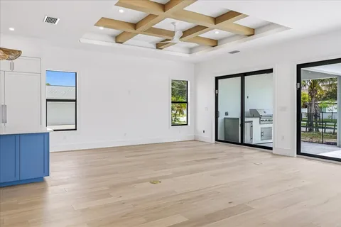$2,999,000 | 2200 11th Street North, Naples, FL 34103
