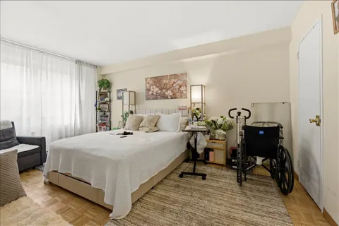 $559,998 | 448 Neptune Avenue, Unit 14J | Coney Island