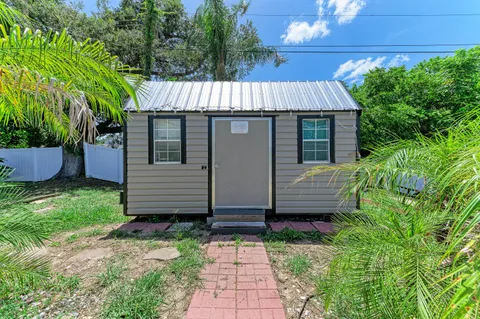 $475,000 | 1520 Sunnyhills Drive, Brandon, FL 33510