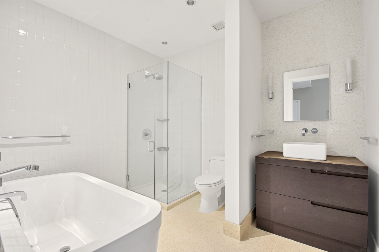 360 Furman Street, Unit 924 Brooklyn, NY 11201 - Photo 9 of 20 Gallery Image 9