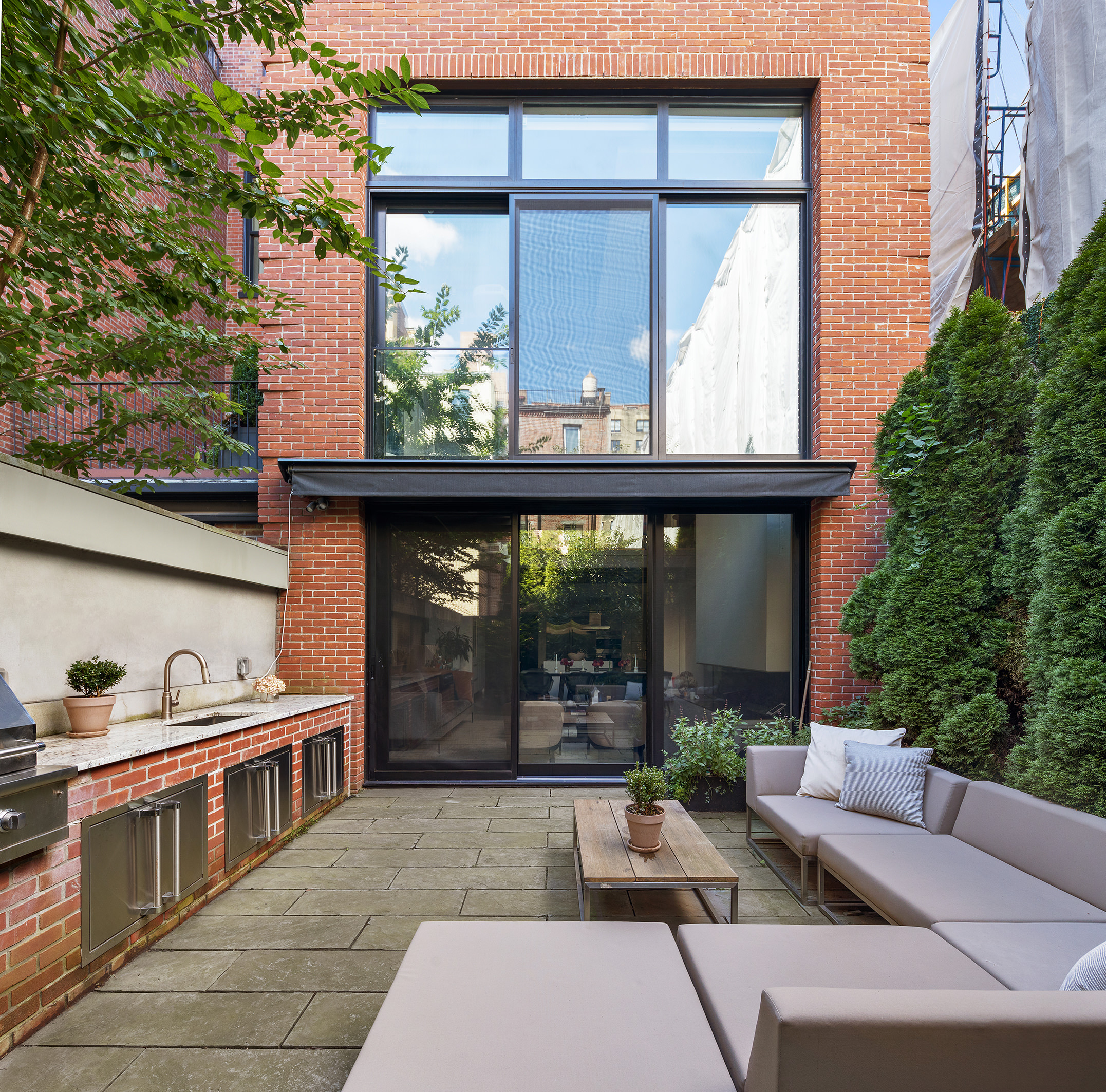 137 West 77th Street Manhattan, NY 10024 - Photo 5 of 27