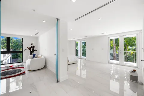 $6,495,000 | 3770-3792 Kumquat Avenue, Miami, FL 33133