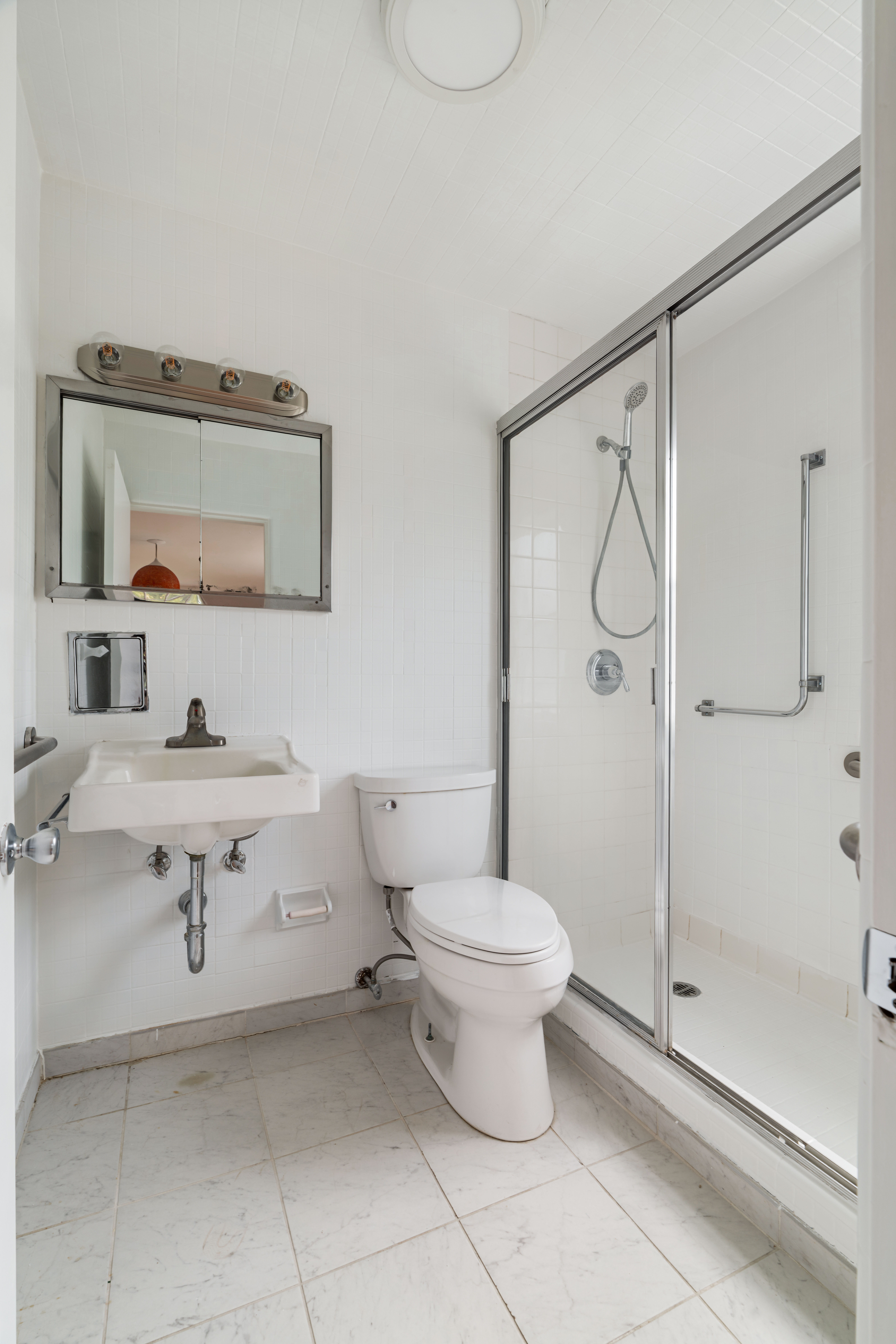 77 Jordan Road Brookline, MA 02446 - Photo 10 of 29 Gallery Image 10