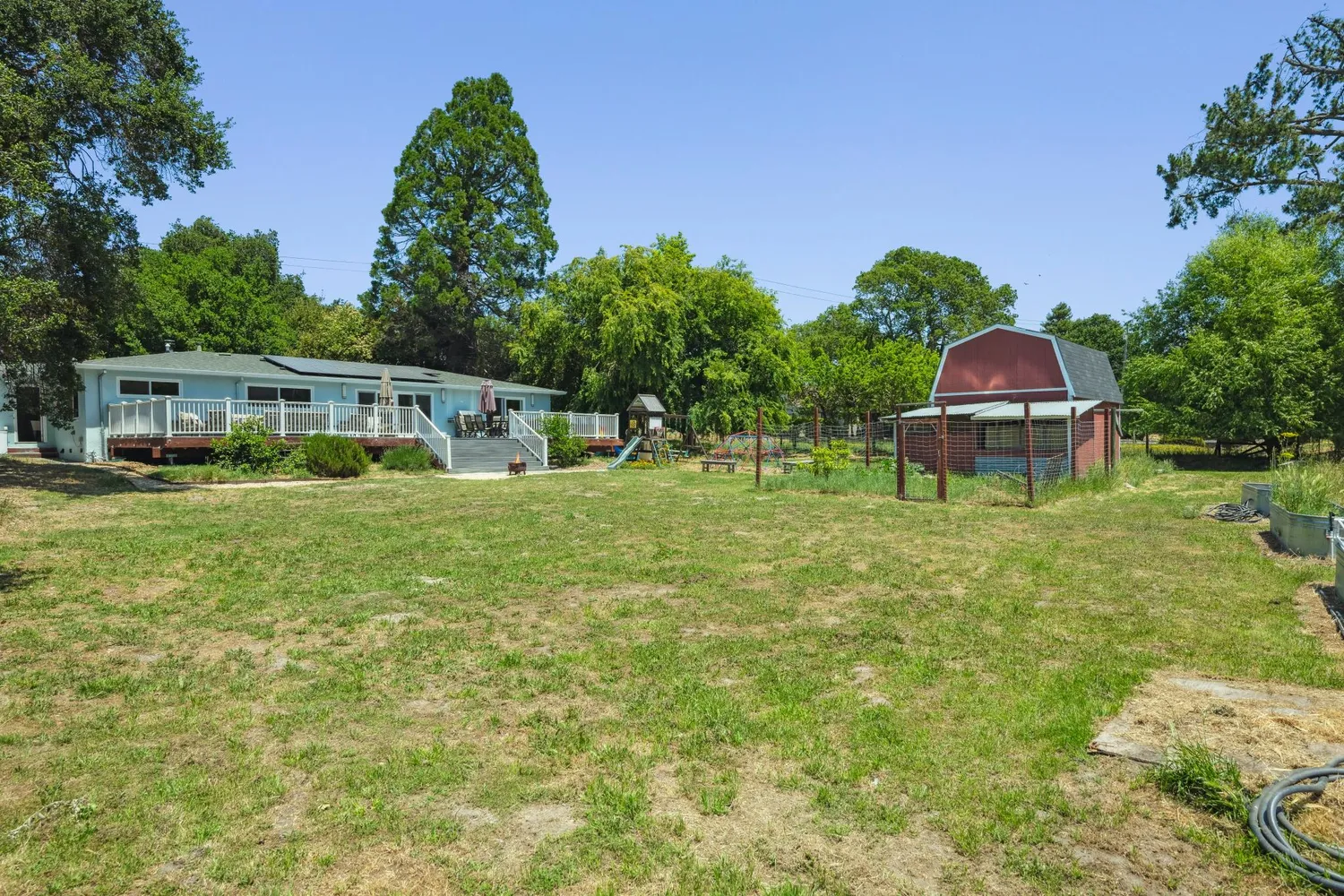 $1,400,000 | 498 Lohrman Lane, Petaluma, CA 94952