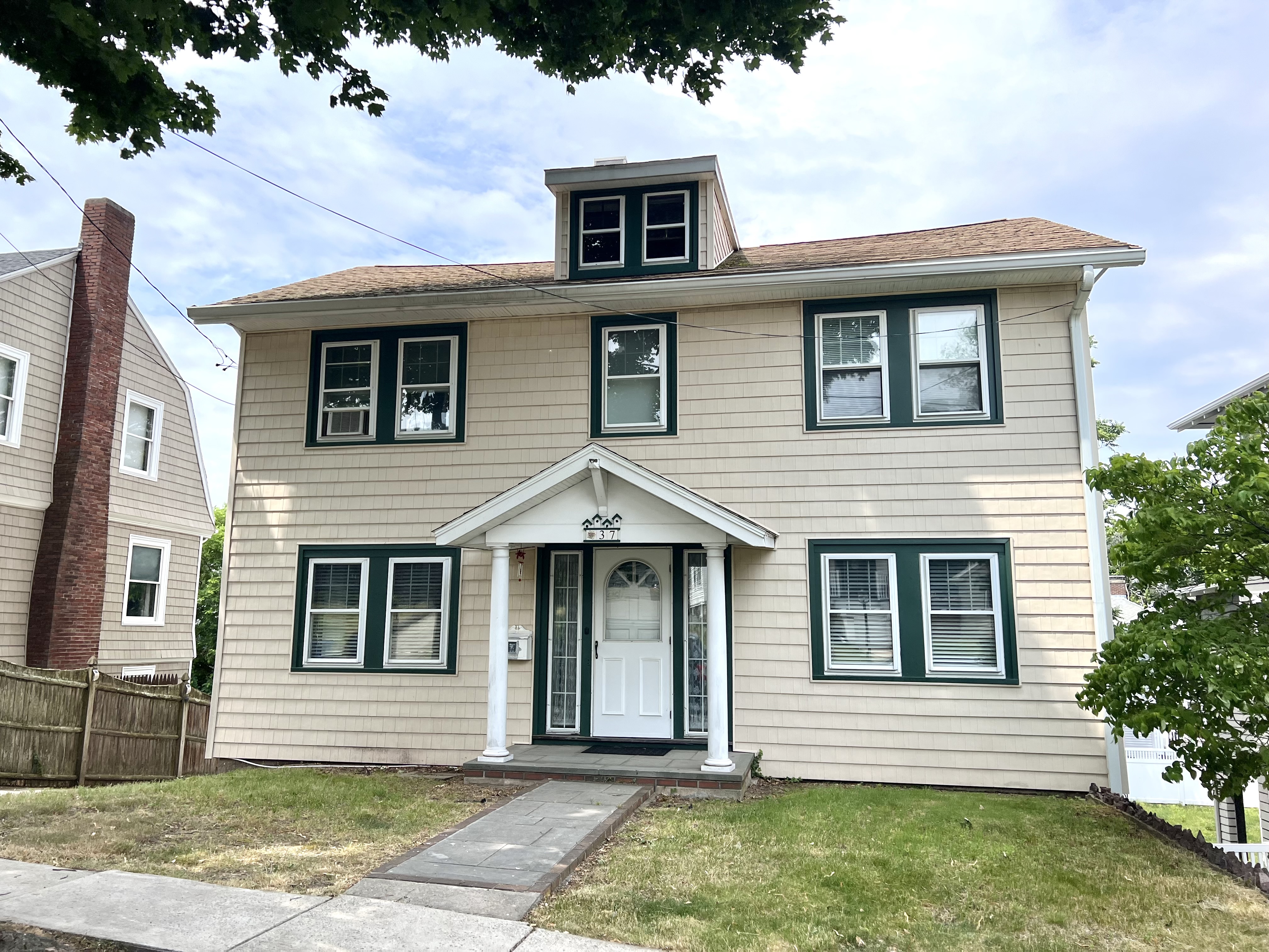 37 Loring Road Winthrop, MA 02152 - Photo 2 of 2