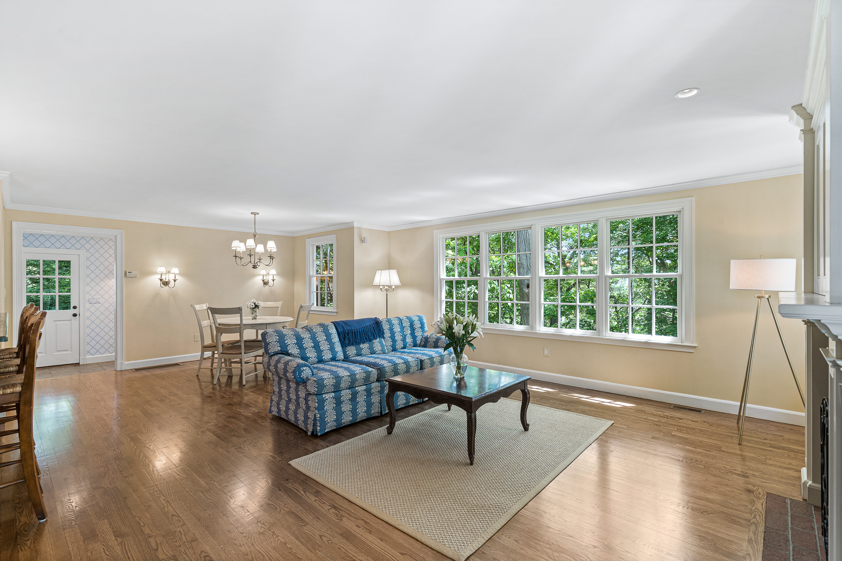 10 Lincoln Circle Wellesley, MA 02481 - Photo 20 of 61