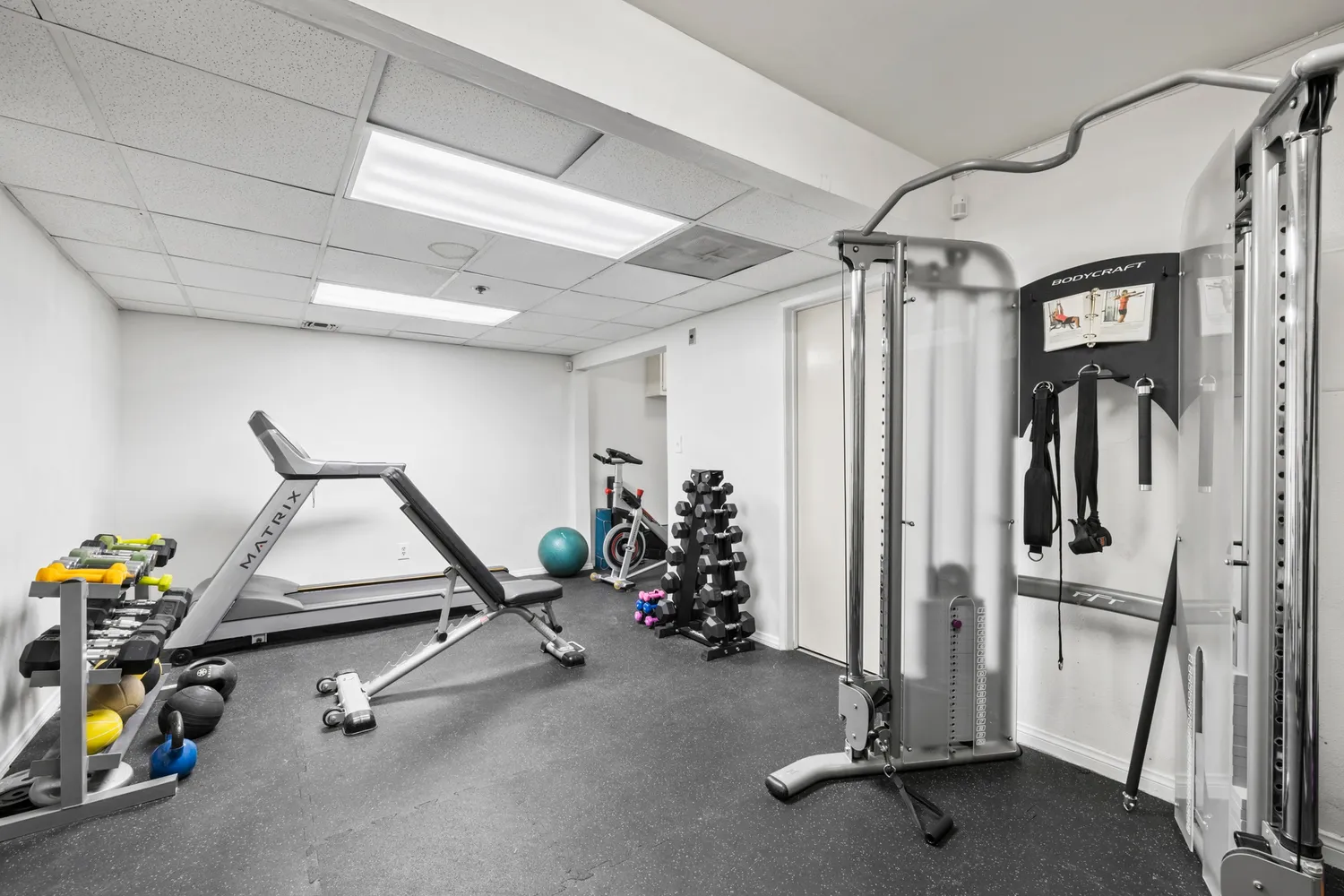 $390,000 | 5143 Bakman Avenue, Unit 406, North Hollywood, CA 91601