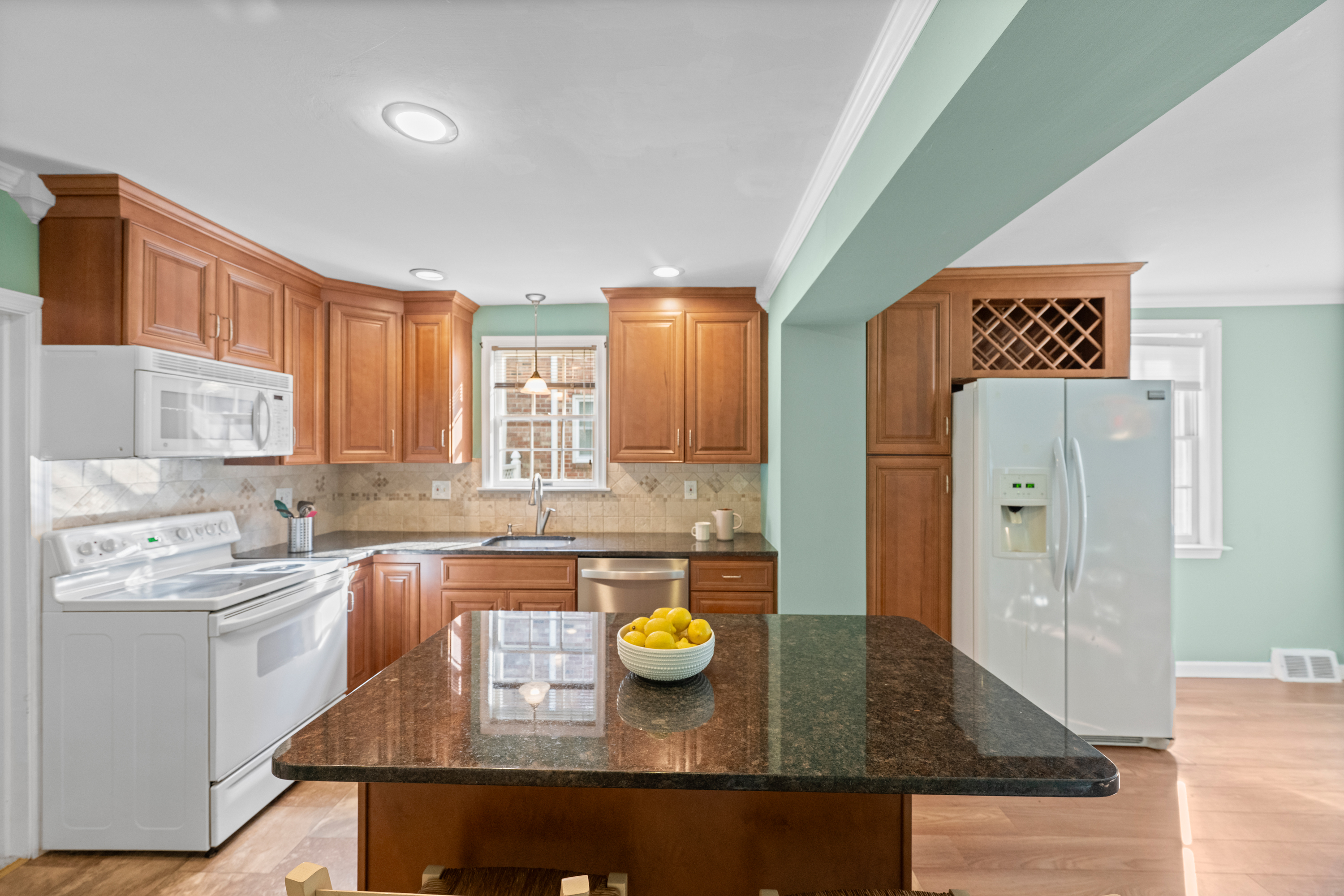 77 Forest Road Springfield, PA 19064 - Photo 9 of 31