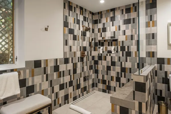 $4,100,000 | Laurel Canyon Road, Los Angeles, CA 90046