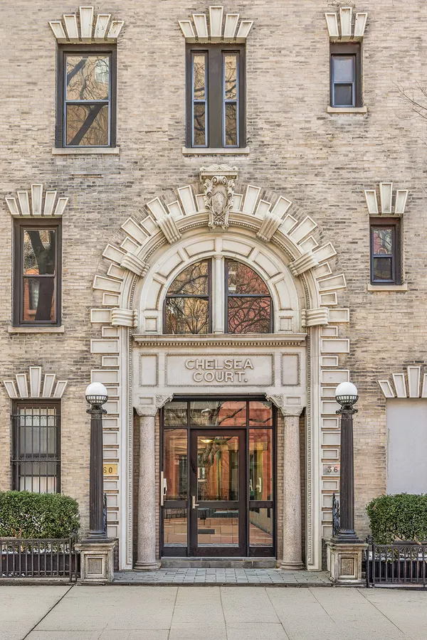 $1,300,000 | 360 West 21st Street, Unit 2DE | Chelsea