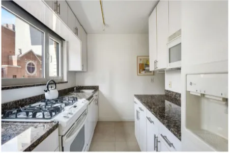 $1,495,000 | 200 Central Park South, Unit 19J | Central Park South