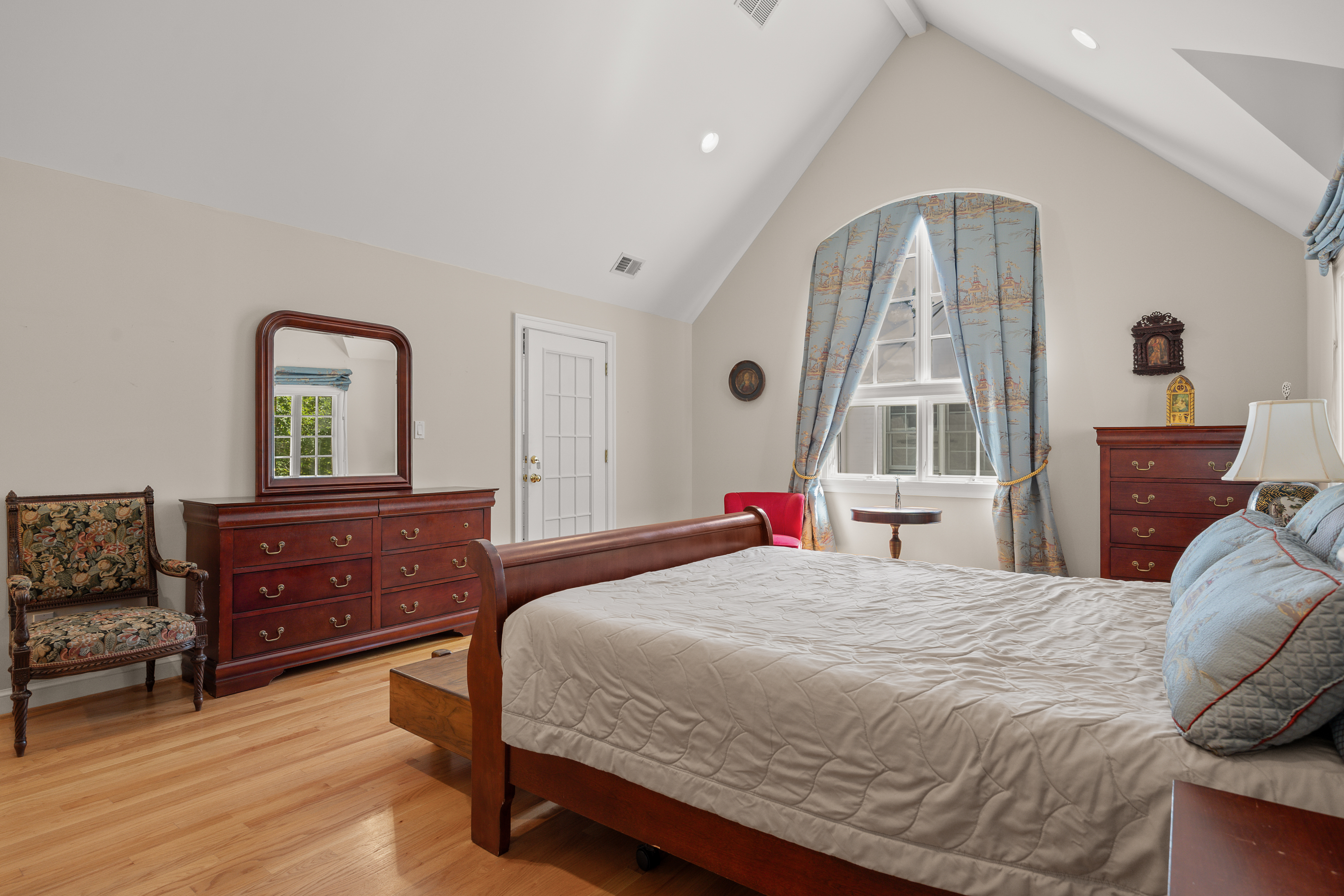 5207 Andover Road Chevy Chase, MD 20815 - Photo 21 of 45