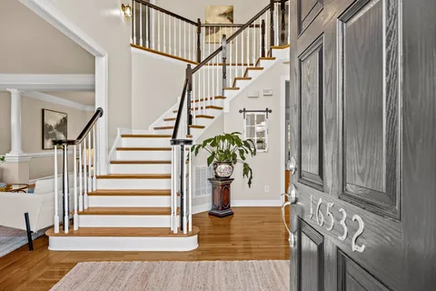 $899,900 | 16532 Flintrock Falls Lane, Charlotte, NC 28278