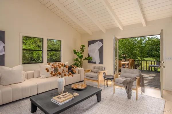 $2,450,000 | 18320-18330 Carriger Road, Sonoma, CA 95476