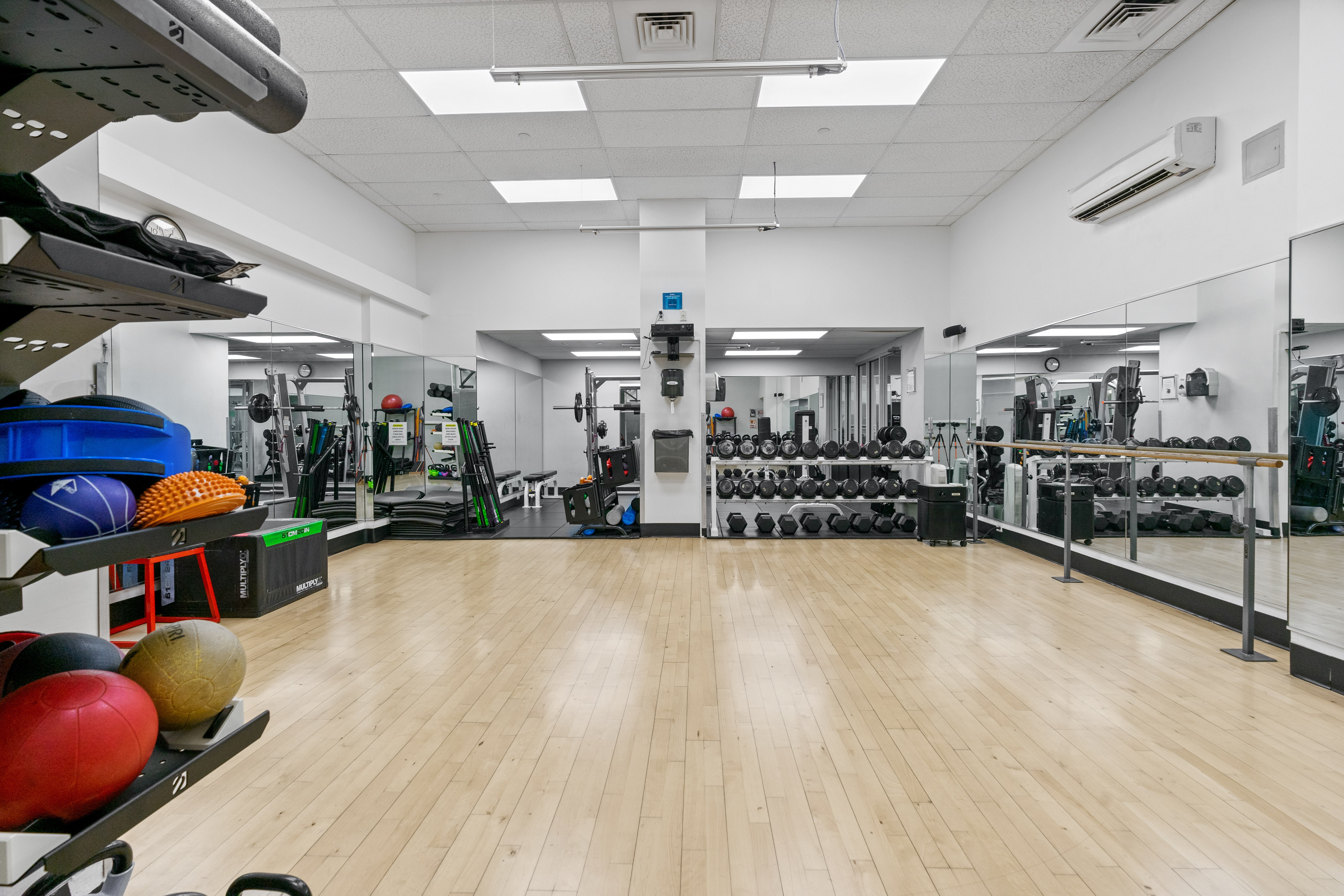 4-74 48th Avenue, Unit 12L Queens, NY 11109 - Photo 11 of 14