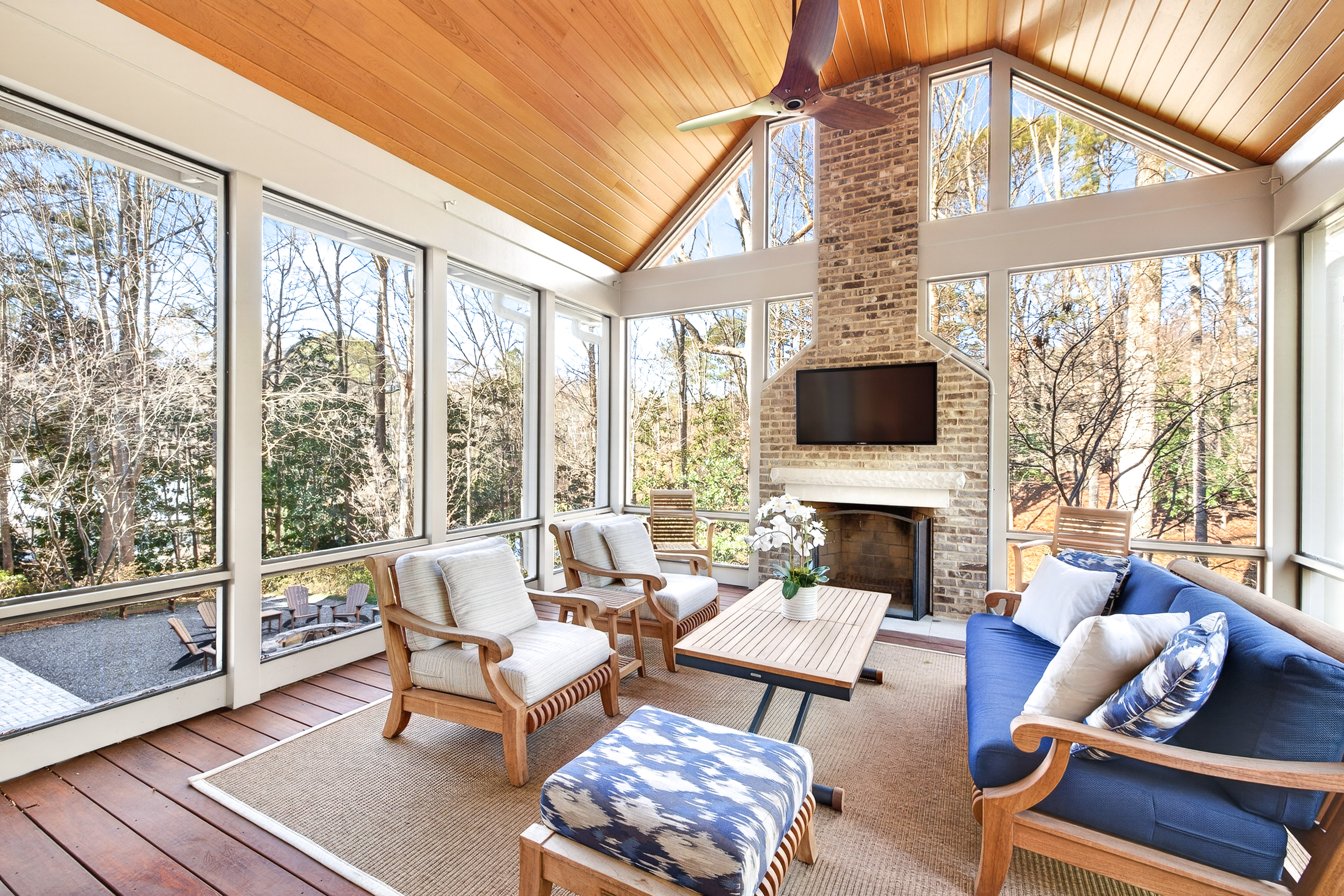 4036 Conway Valley Road Northwest Atlanta, GA 30327 - Photo 7 of 12