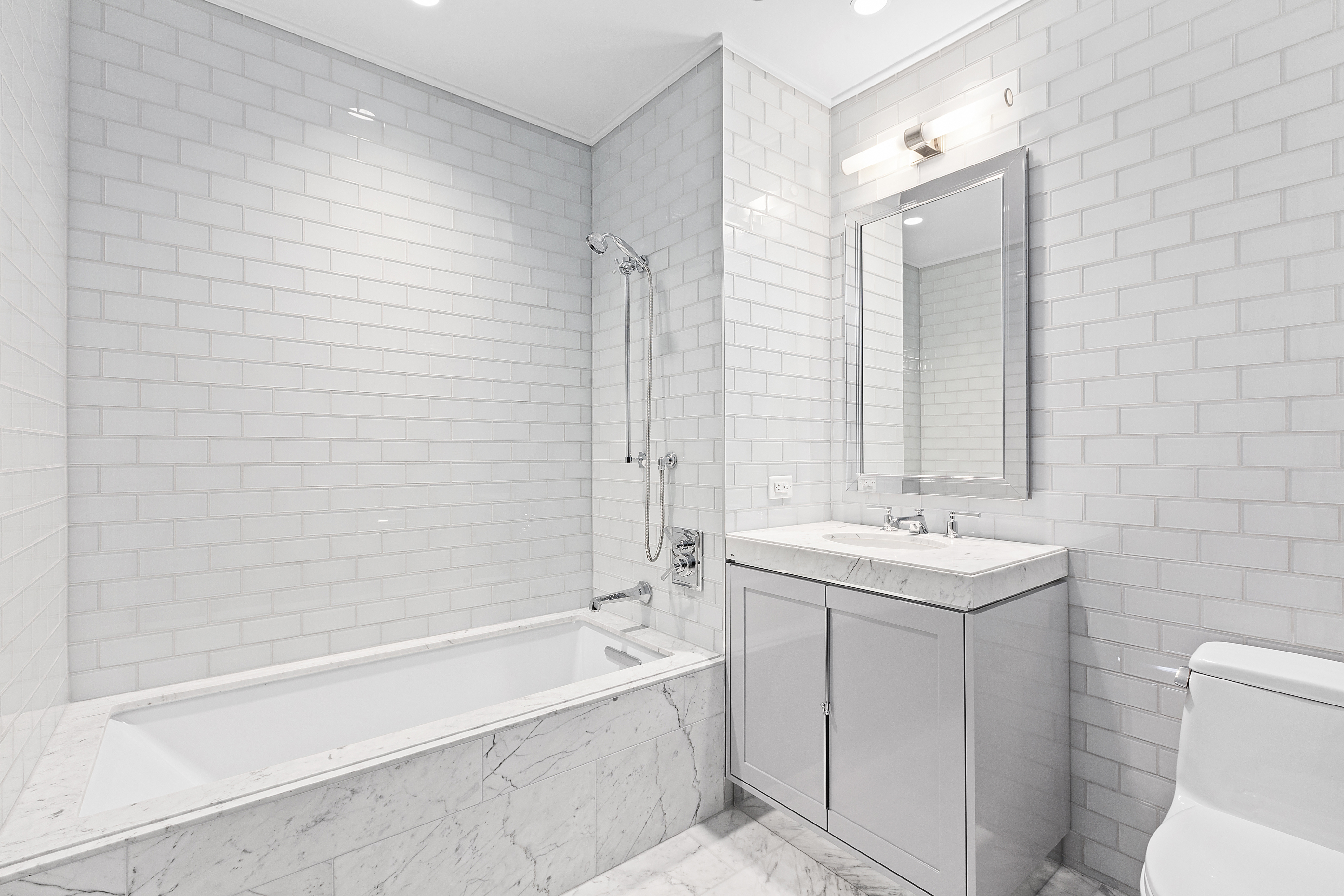 301 East 81st Street, Unit 6B Manhattan, NY 10028 - Photo 10 of 22