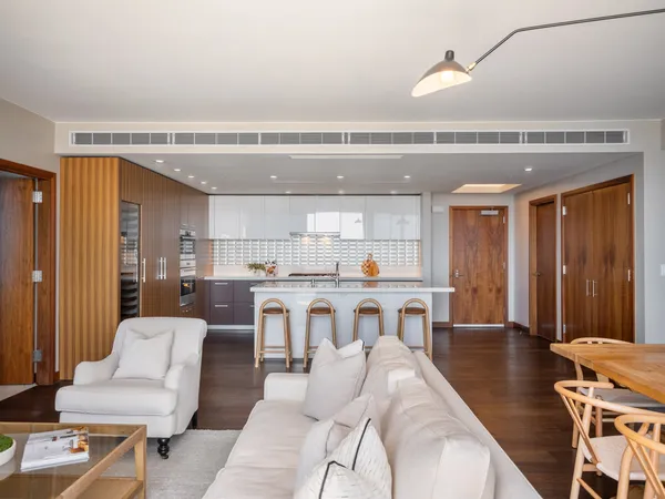 $3,495,000 | 1555 Kapiolani Boulevard, Unit 2002, Honolulu, HI 96814
