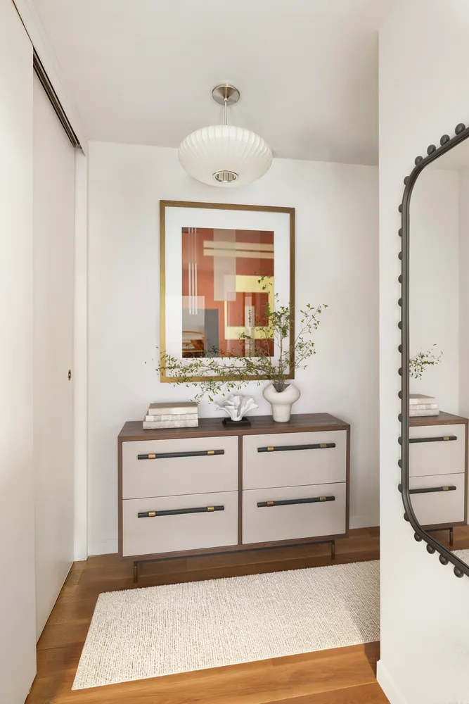 $1,195,000 | 32 Gramercy Park South, Unit 5M | Gramercy