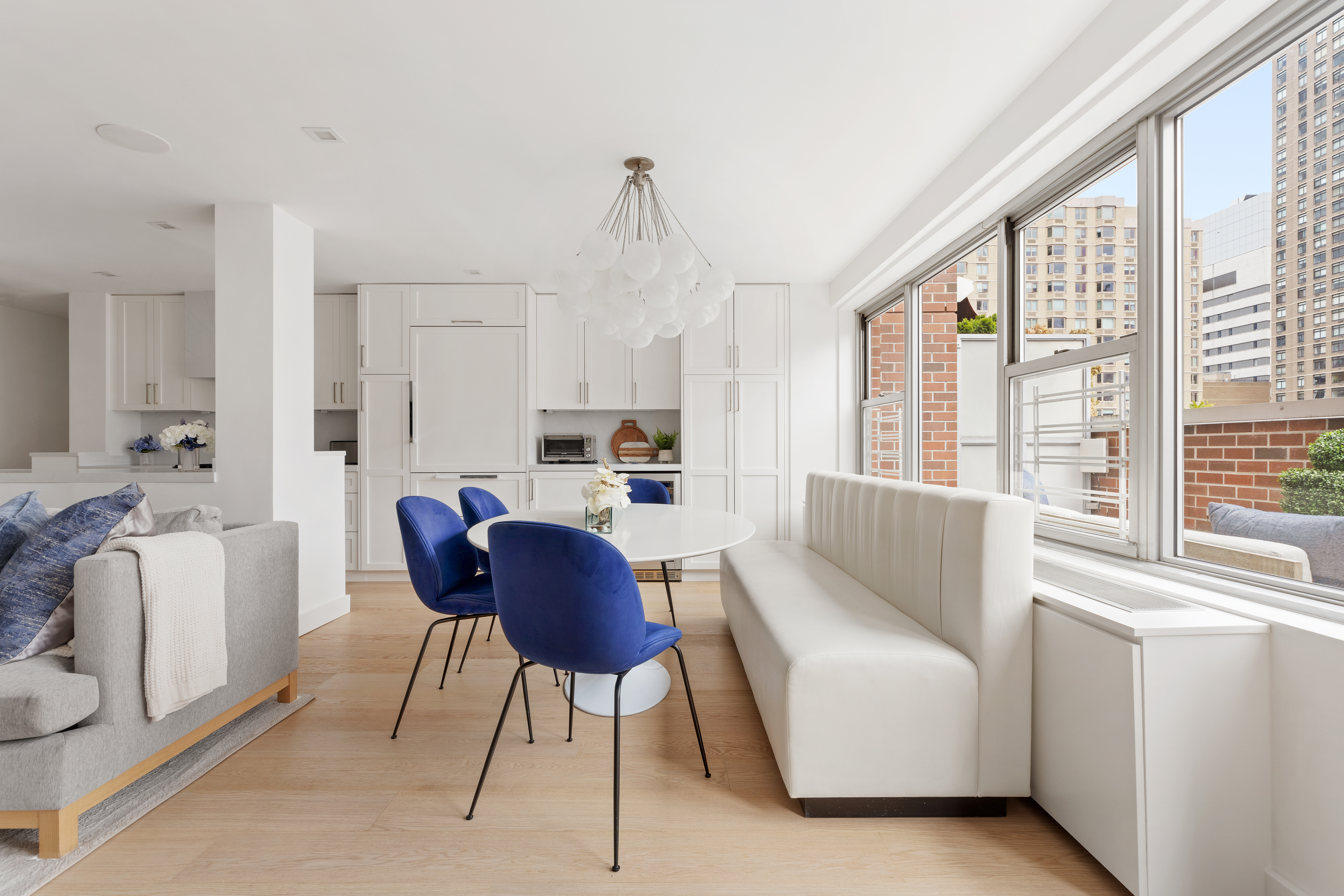 360 East 72nd Street, Unit B1105 Manhattan, NY 10021 - Photo 4 of 17