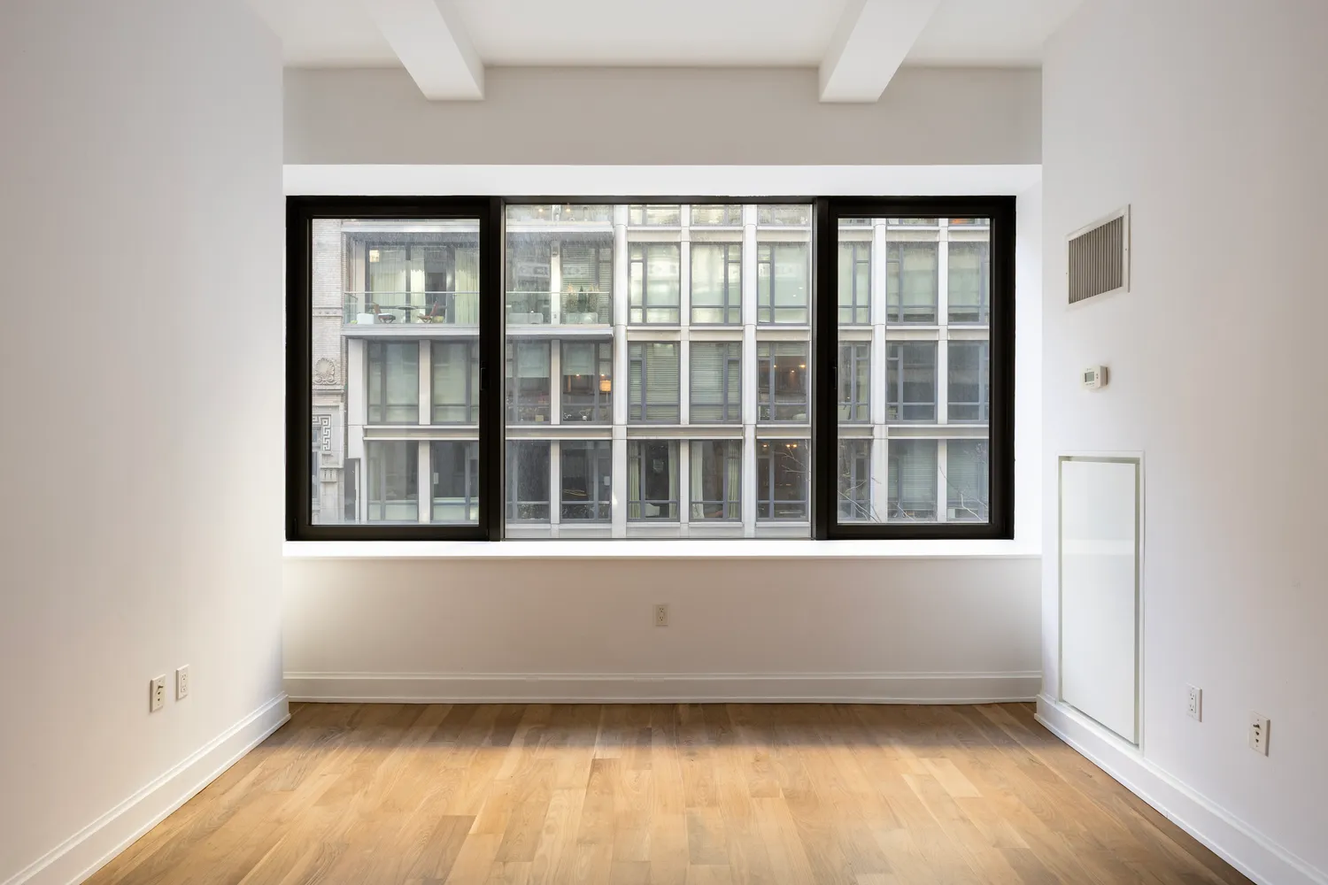 $4,650 | 140 West 22nd Street, Unit 2B | Chelsea