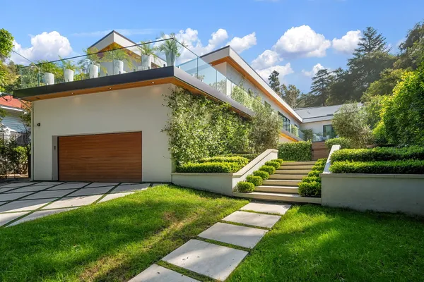 $4,100,000 | Laurel Canyon Road, Los Angeles, CA 90046