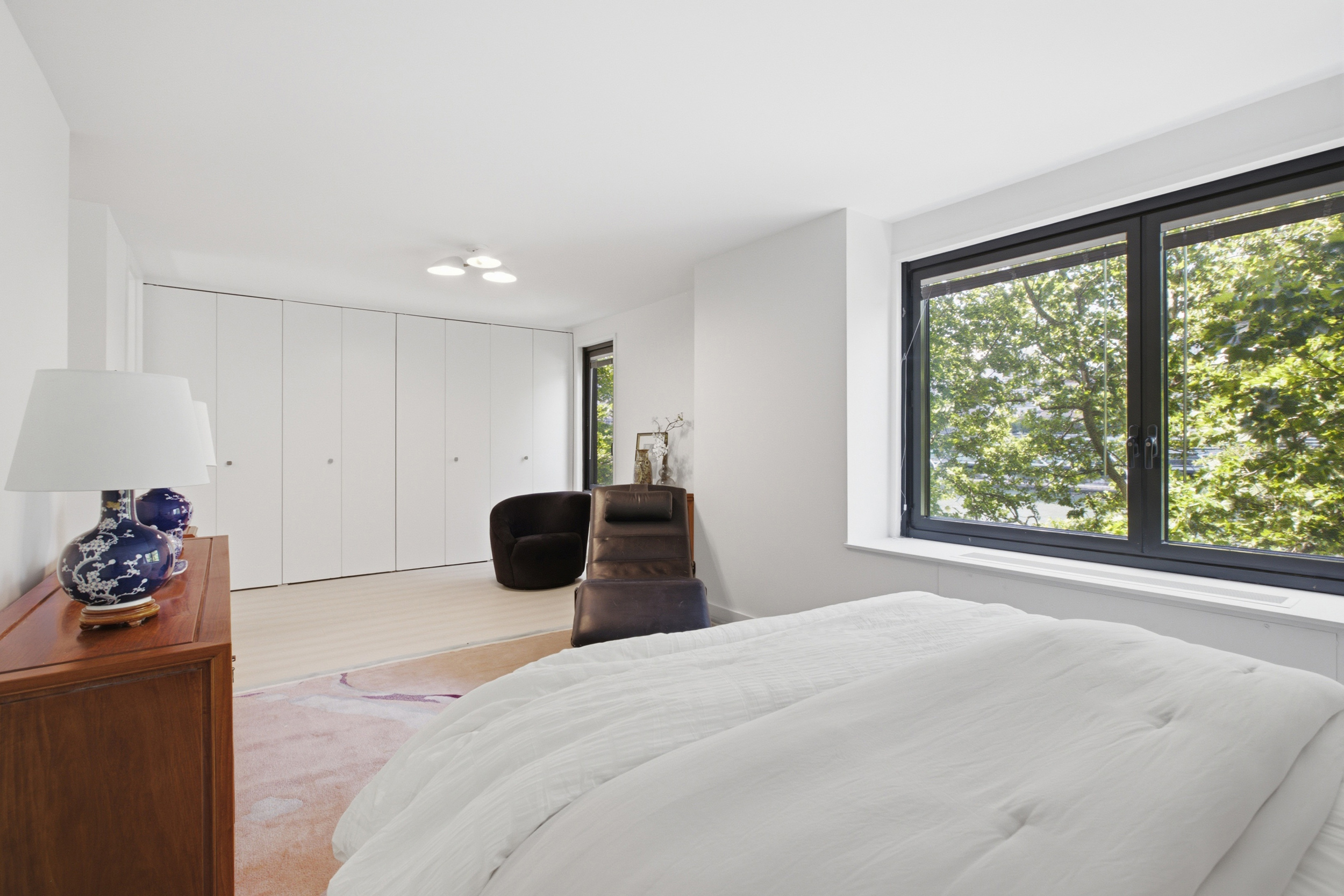 531 Main Street, Unit 409 Manhattan, NY 10044 - Photo 6 of 12