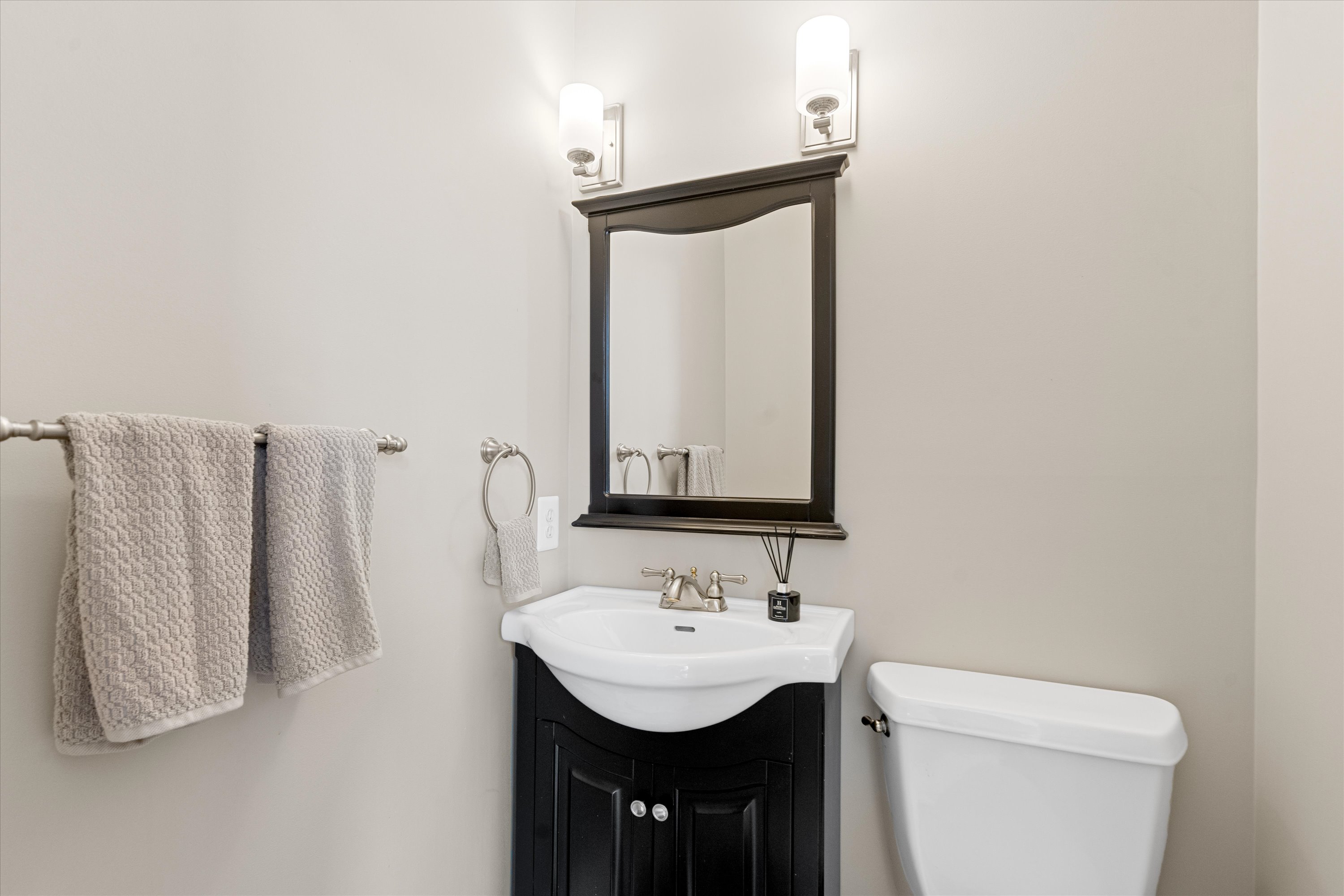 8512 Bells Ridge Terrace Potomac, MD 20854 - Photo 15 of 49