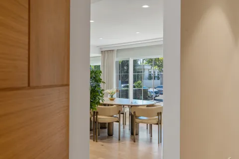 $1,895,000 | 4518 Varna Avenue, Sherman Oaks, CA 91423