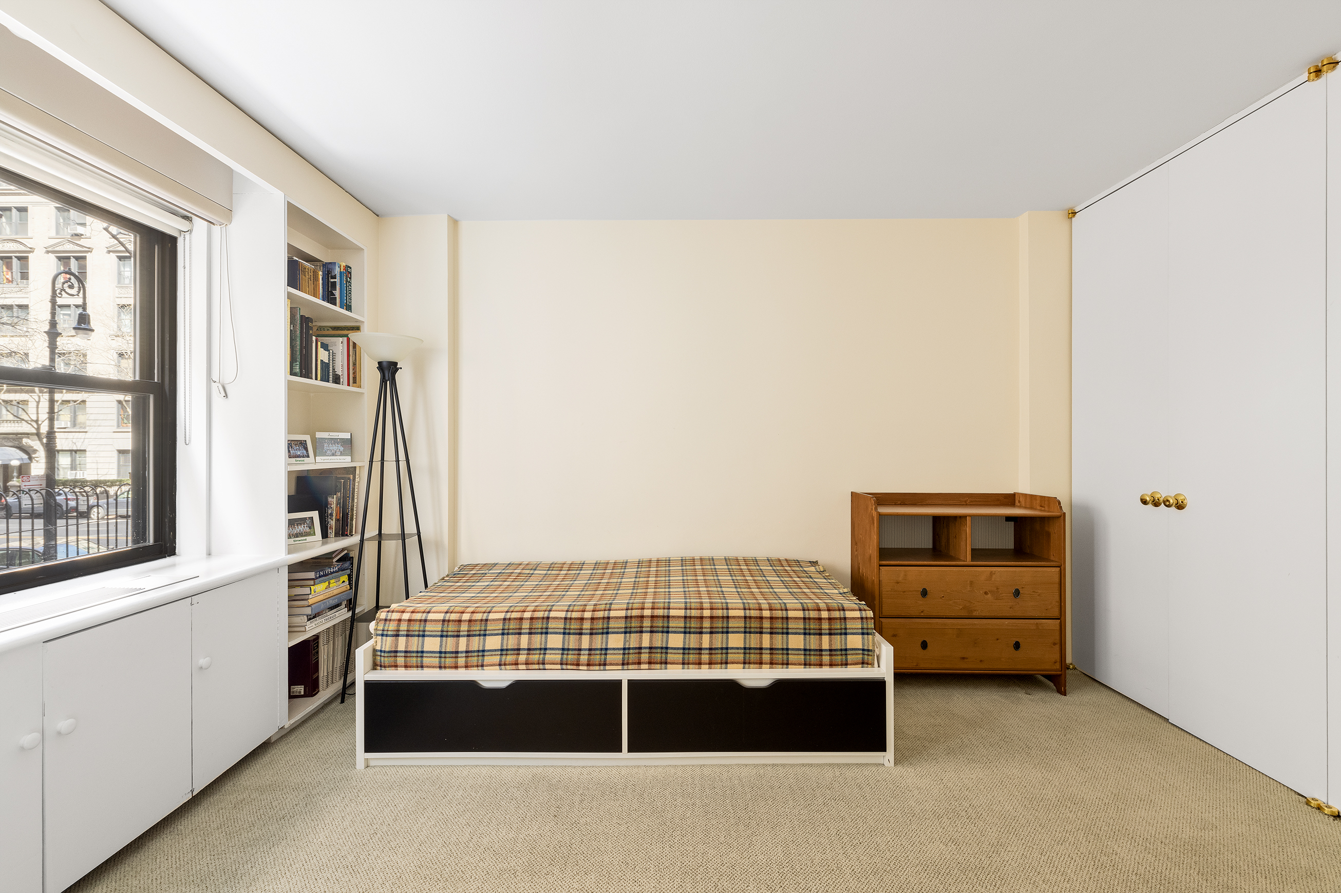 1036 Park Avenue, Unit 2D Manhattan, NY 10028 - Photo 10 of 12