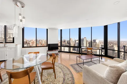 $1,100,000 | 304 East 65th Street, Unit 39D | Lenox Hill