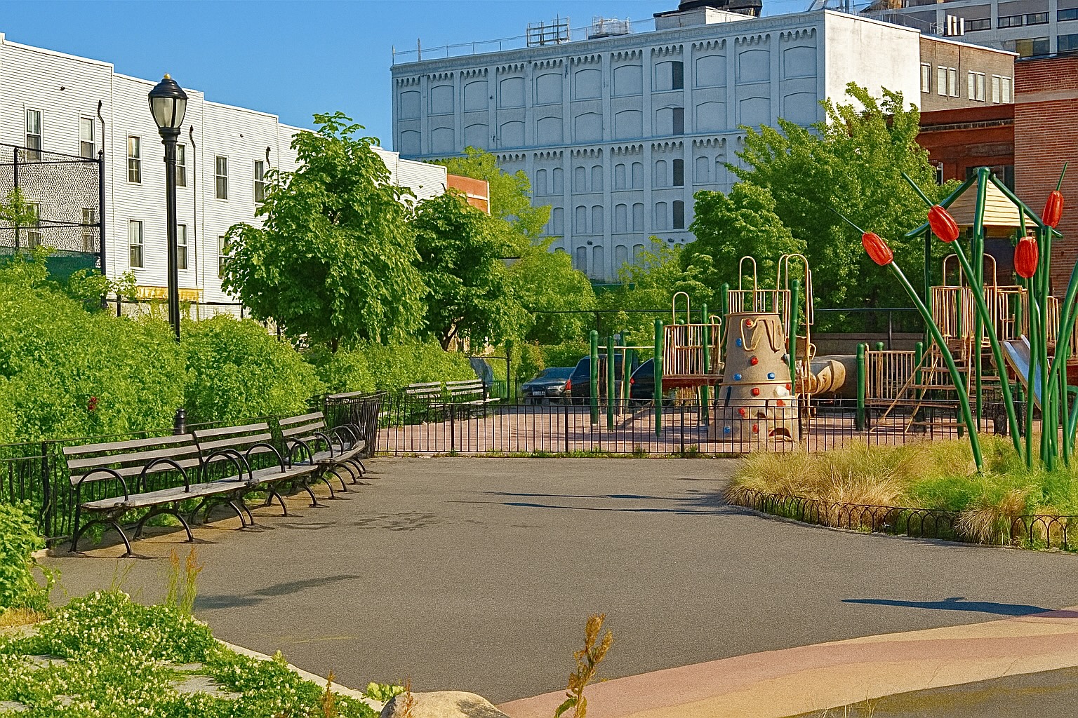 147 South Oxford Street, Unit 2C Brooklyn, NY 11217 - Photo 11 of 12 a view of a basket ball ground