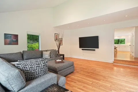 $1,785,000 | 78 Pin Oak Lane, Wilton, CT 06897