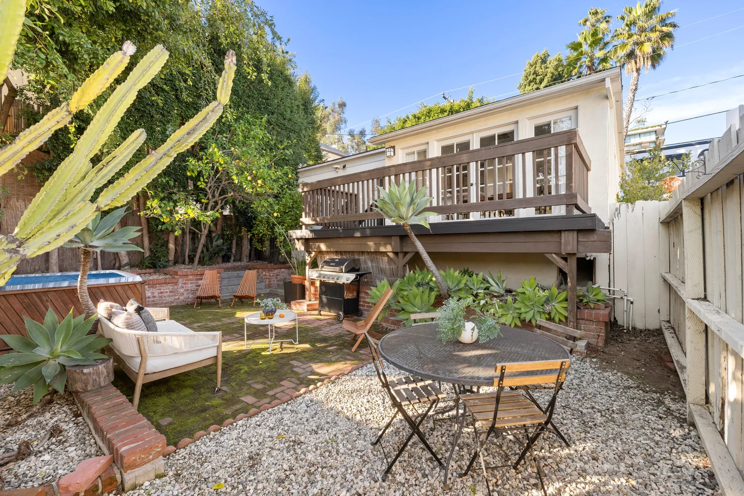 $1,499,999 | 9032 Phyllis Avenue, West Hollywood, CA 90069