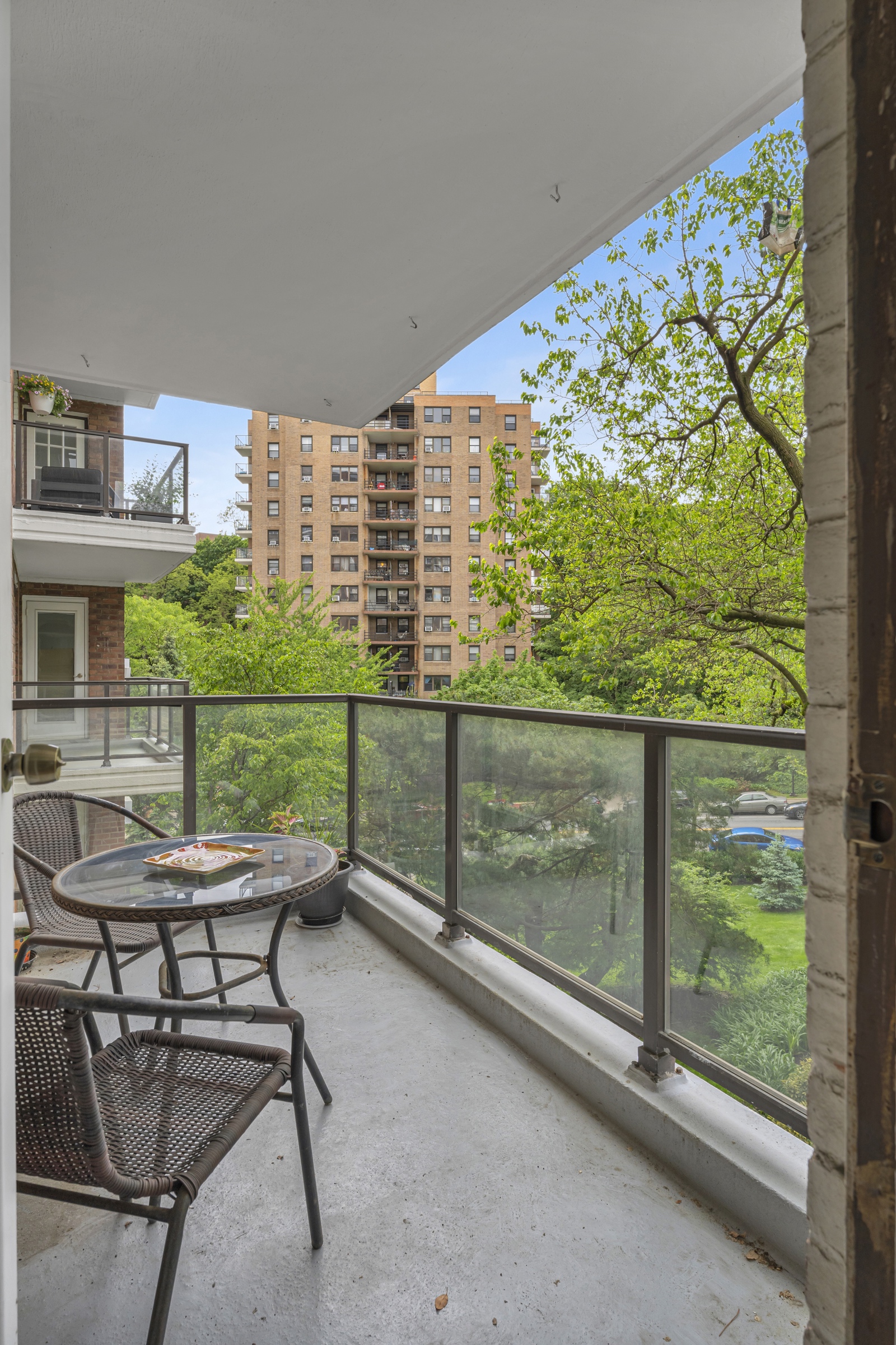 750 Kappock Street, Unit 307 Bronx, NY 10463 - Photo 14 of 20 a view of a chairs and table in the room