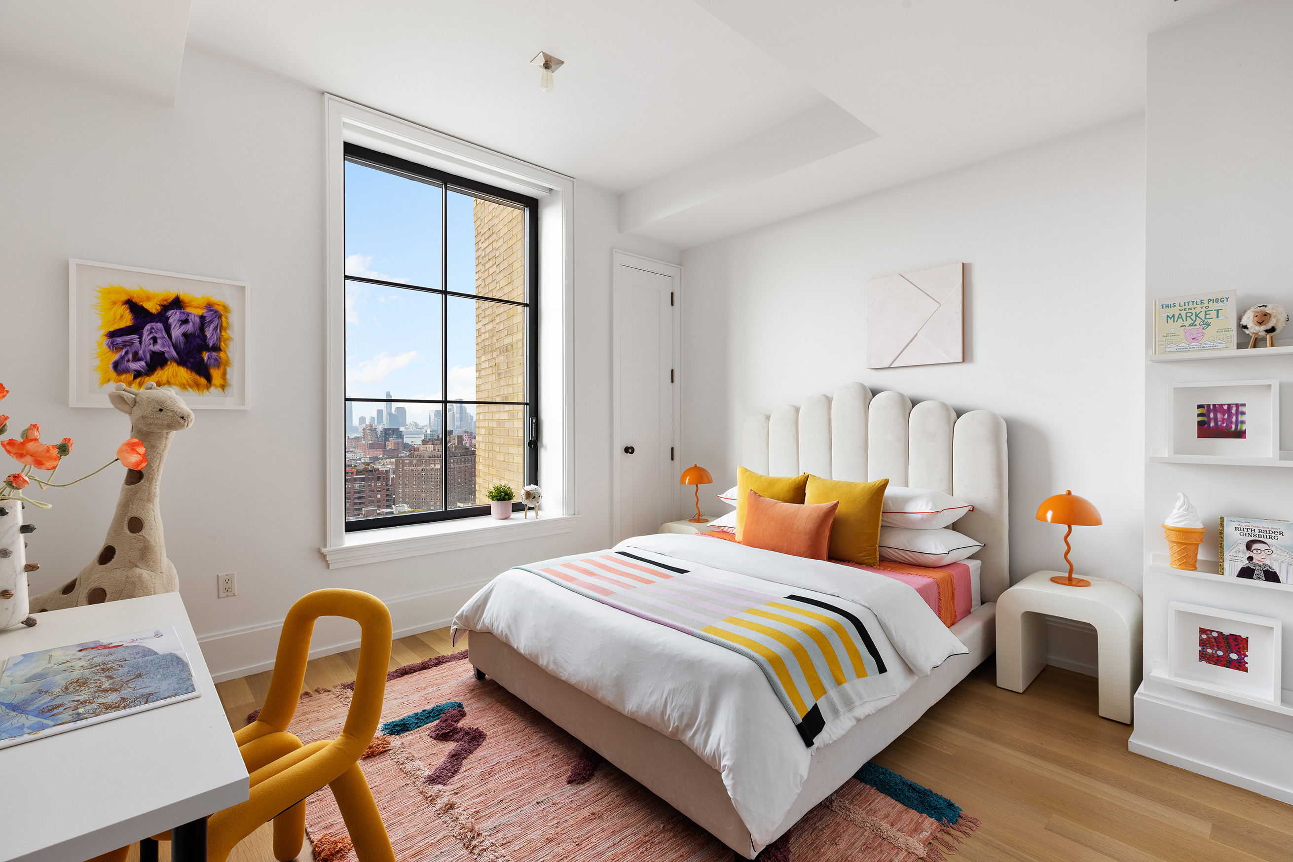 212 West 18th Street, Unit 17A Manhattan, NY 10011 - Photo 8 of 16 Gallery Image 8