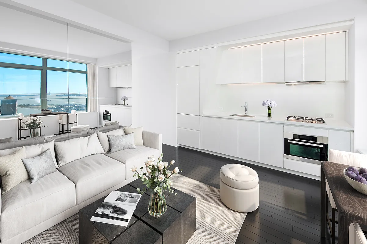 123 Washington Street, Unit 44H Manhattan, NY 10006 - Photo 2 of 6 Gallery Image 2