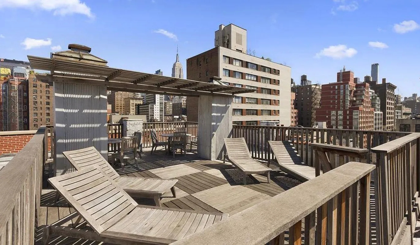 210 West 21st Street, Unit 6RE Manhattan, NY 10011 - Photo 11 of 13 a view of balcony and patio