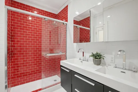 $2,495,000 | 35 East 20th Street, Unit 6B | Flatiron