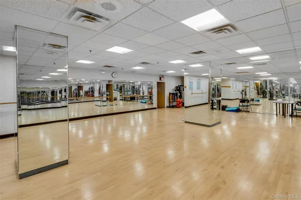$450,000 | 27110 Grand Central Parkway, Unit 26A | Floral Park