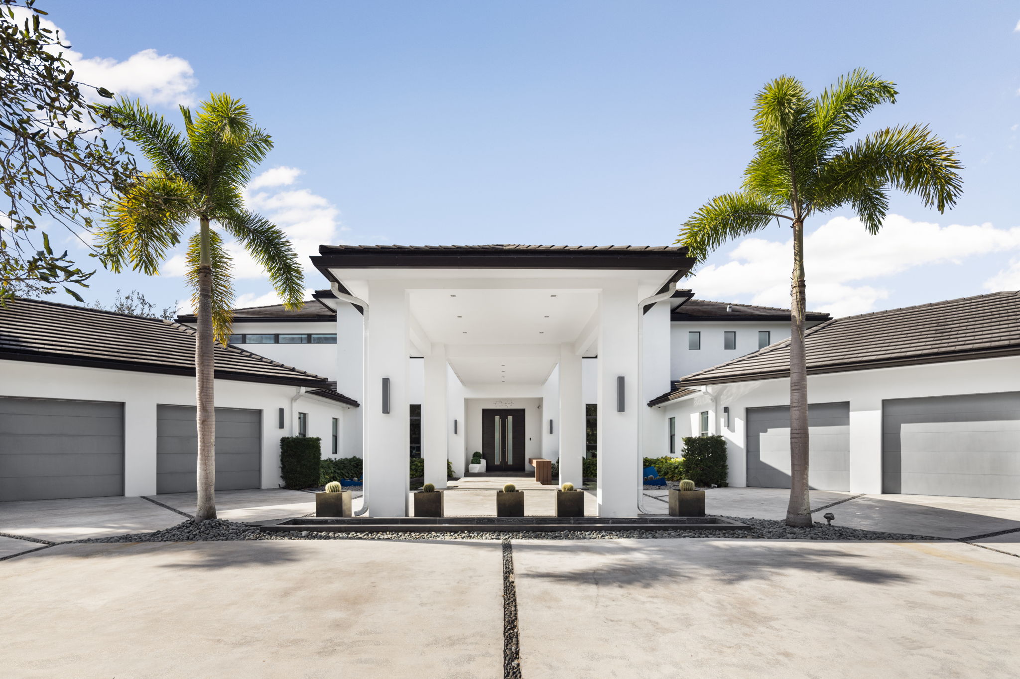 Lake Ridge Lane Weston, FL 33332 - Photo 1 of 20