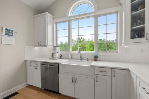 $2,650,000 | 17 Walnut Hill Lane, Cohasset, MA 02025