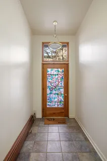 a view of entryway with a window