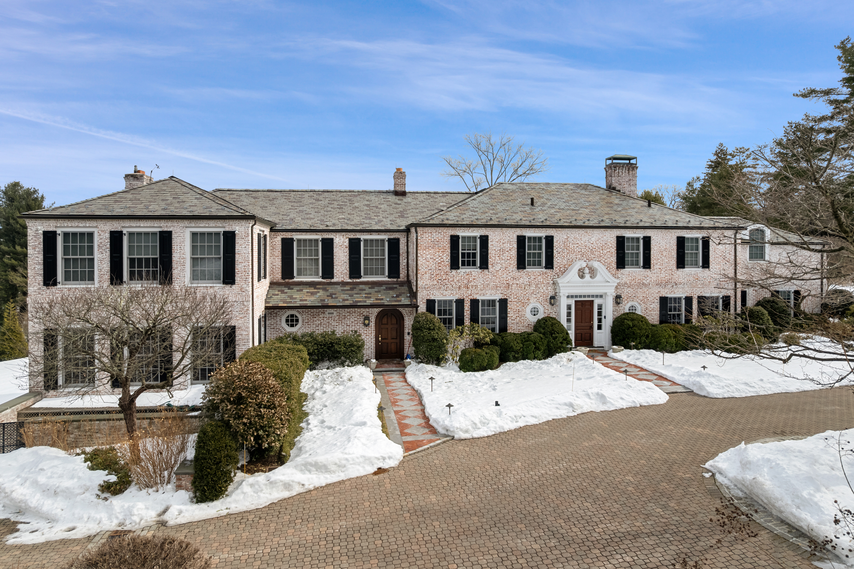 19 Hawkwood Lane Greenwich, CT 06830 - Photo 5 of 33