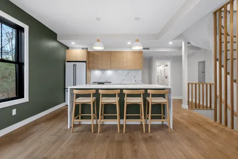 $1,025,000 | 16 Yale Terrace, Unit 2, Jamaica Plain, MA 02130