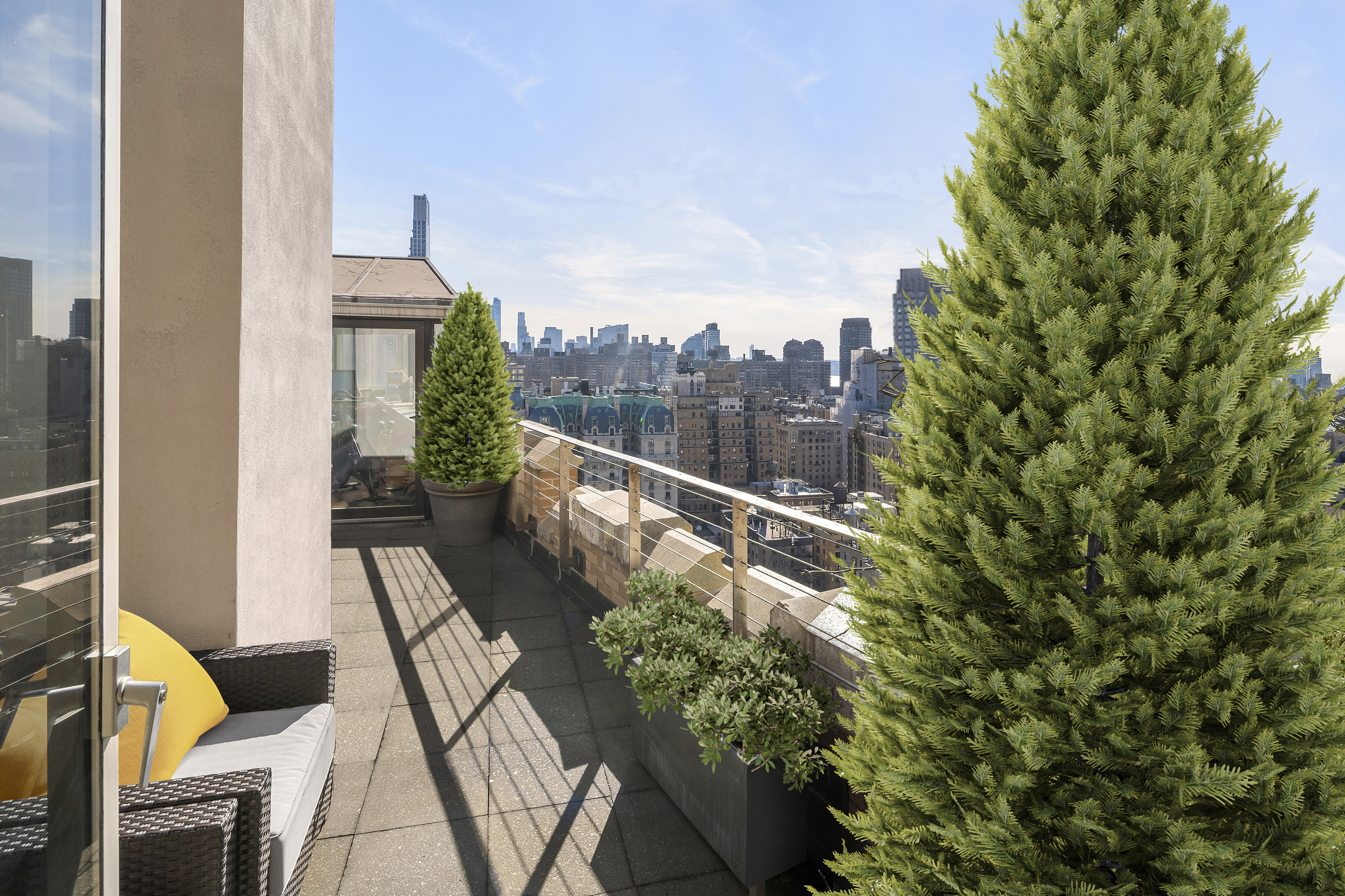 2166 Broadway, Unit PH Manhattan, NY 10024 - Photo 26 of 37 a view of a balcony with chairs