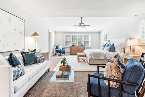 $1,475,000 | 10 Stop River Road, Norfolk, MA 02056