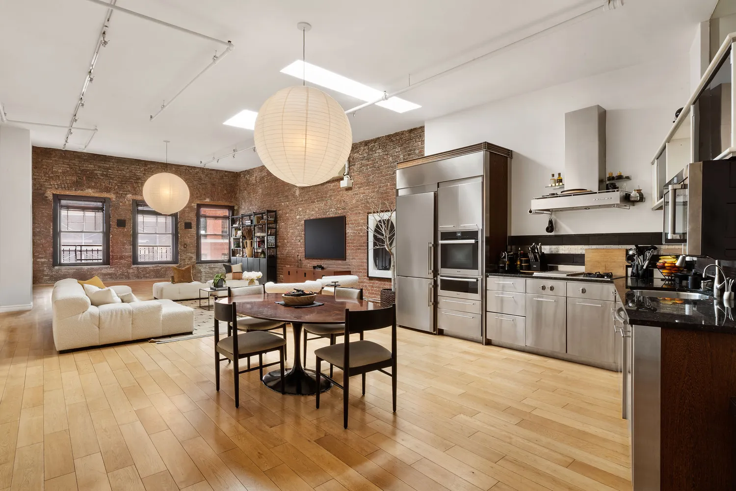 $11,500 | 462 Greenwich Street, Unit 5 | TriBeCa